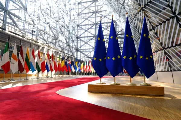 Blocul UE plănuiește măsuri punitive împotriva companiilor din China care sprijină Rusia în ocolirea restricțiilor internaționale