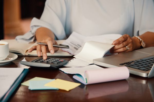 Consultanță fiscală pentru antreprenori: soluții clare într-un sistem fiscal tot mai complicat