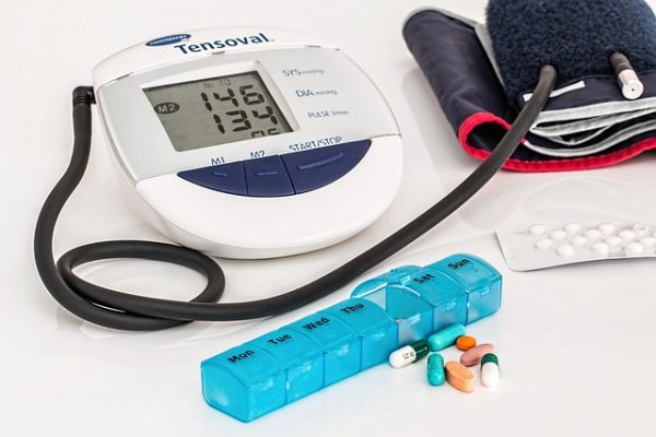 Schimbări majore în Sănătate: asigurarea medicală va costa 2.400 lei pe an