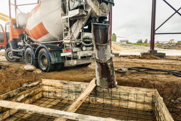 Cum se face transportul și turnarea betonului cu cifa