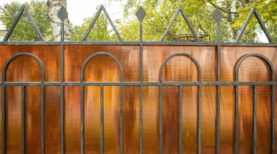 gard din policarbonat